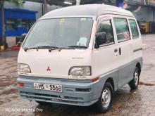 Mitsubishi MiniCab 2003 Van