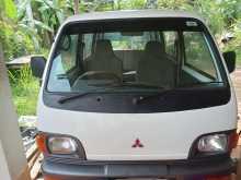 Mitsubishi Minicab 2004 Van