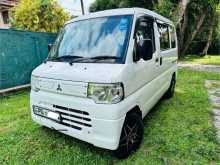 Mitsubishi MiniCab 2014 Van