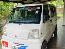 Mitsubishi Minicab 1999 Van