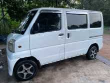 Mitsubishi Minicab 1999 Van