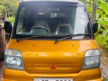Mitsubishi MiniCab 1999 Van