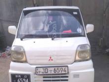 Mitsubishi Minicab 1999 Van