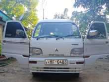 Mitsubishi MiniCab 1999 Van