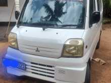 Mitsubishi MiniCab 2000 Van