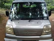 Mitsubishi MiniCab 2000 Van