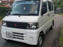 Mitsubishi Minicab 2001 Van