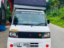Mitsubishi MiniCab 2001 Lorry