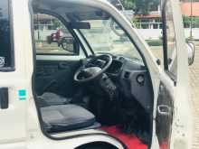 https://riyasewana.com/uploads/mitsubishi-minicab-2003-1111284612652.jpg