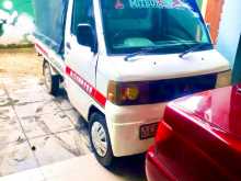 https://riyasewana.com/uploads/mitsubishi-minicab-2004-2215160512103.jpg