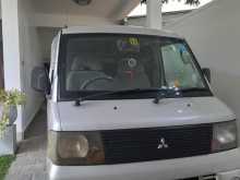 Mitsubishi Minicab 2010 Van
