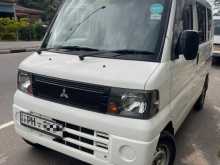 Mitsubishi Minicab 2010 Van