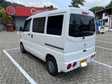 Mitsubishi MiniCab 2011 Van