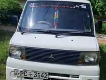 Mitsubishi MiniCab 2011 Van