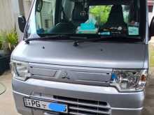 Mitsubishi MiniCab 2012 Van
