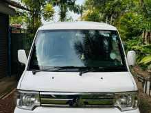 Mitsubishi MiniCab 2013 Van