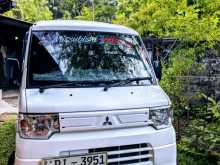 Mitsubishi MiniCab 2014 Van