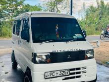 Mitsubishi MiniCab 2011 Van