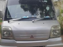 Mitsubishi Minicab 1999 Van