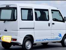 Mitsubishi Minicab 2011 Van