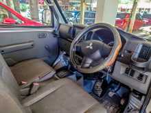 https://riyasewana.com/uploads/mitsubishi-minicab-2715202582.jpg