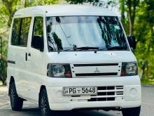 Mitsubishi MiniCab 2011 Van
