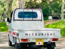 https://riyasewana.com/uploads/mitsubishi-minicab-815121224501.jpg