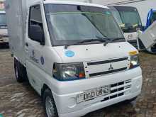 Mitsubishi Minicab Freezer 2011 Lorry