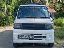 Mitsubishi MiniCab 2001 Van