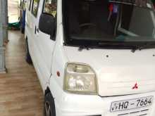 Mitsubishi Minicab 1999 Van