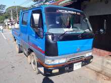 Mitsubishi Canter 1982 Crew Cab