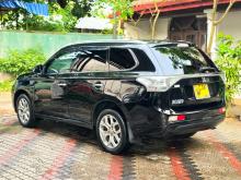 https://riyasewana.com/uploads/mitsubishi-mitshubishi-outlander-251250116154.jpg