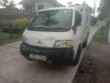 Mitsubishi Mitsubici Piser 2003 Lorry