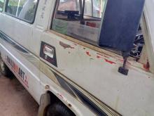 Mitsubishi Mitsubishi 1995 Van