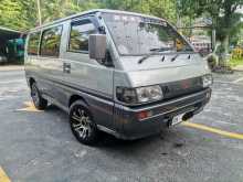 Mitsubishi Delica PO5 1991 Van