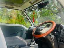 https://riyasewana.com/uploads/mitsubishi-mitsubishi-delica-1996-169344212292.jpg