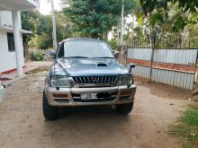Mitsubishi L200 Strada 2004 Pickup