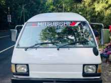 Mitsubishi L300 1982 Van