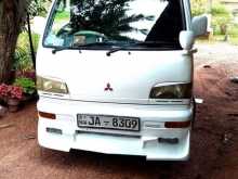 Mitsubishi Minicab 1998 Van