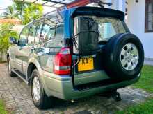 https://riyasewana.com/uploads/mitsubishi-mitsubishi-montero-2004-2919063312343.jpg