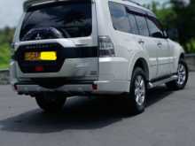 https://riyasewana.com/uploads/mitsubishi-mitsubishi-montero-2015-2810485012552.jpg