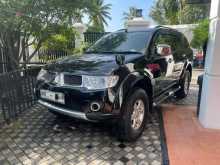 Mitsubishi MONTERO SPORT 2012 SUV