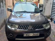 https://riyasewana.com/uploads/mitsubishi-mitsubishi-montero-231745166106.jpg