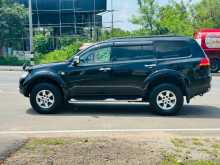 https://riyasewana.com/uploads/mitsubishi-mitsubishi-montero-2484540954.jpg