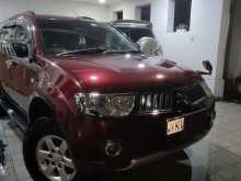 https://riyasewana.com/uploads/mitsubishi-mitsubishi-montero-82224244173.jpg
