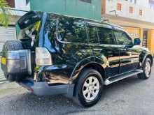 https://riyasewana.com/uploads/mitsubishi-mitsubishi-montero-9172522742.jpg