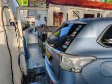https://riyasewana.com/uploads/mitsubishi-mitsubishi-outlander-2014-820411812183.jpg
