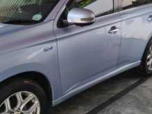 Mitsubishi Outlander PHEV 2014 SUV