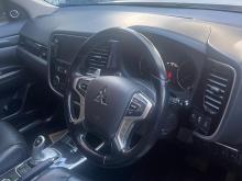https://riyasewana.com/uploads/mitsubishi-mitsubishi-outlander-215202510114.jpg