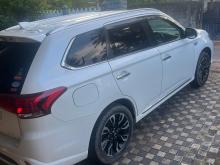 https://riyasewana.com/uploads/mitsubishi-mitsubishi-outlander-215202510695.jpg